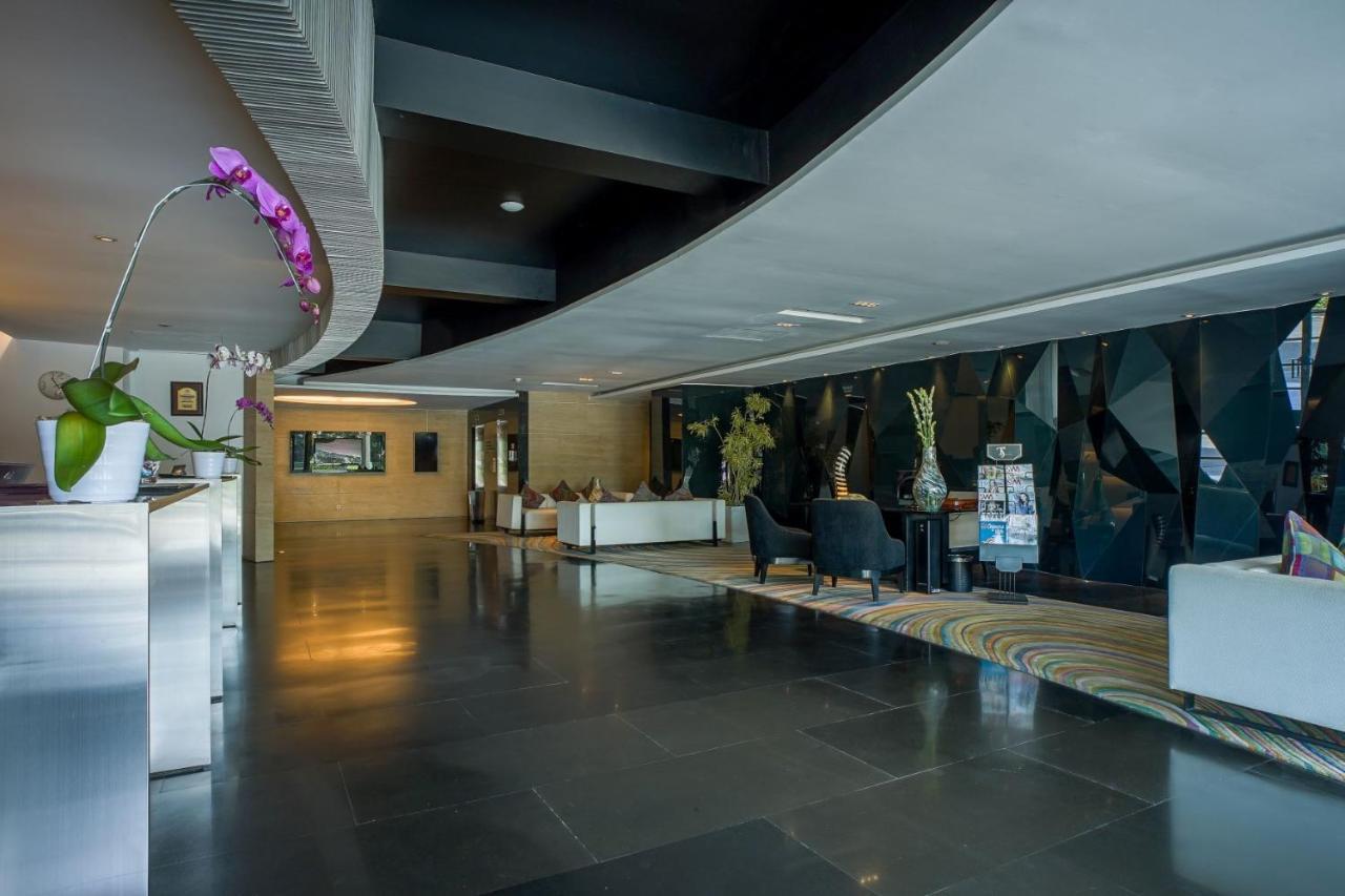 Artotel Ts Suites Сурабая Екстер'єр фото