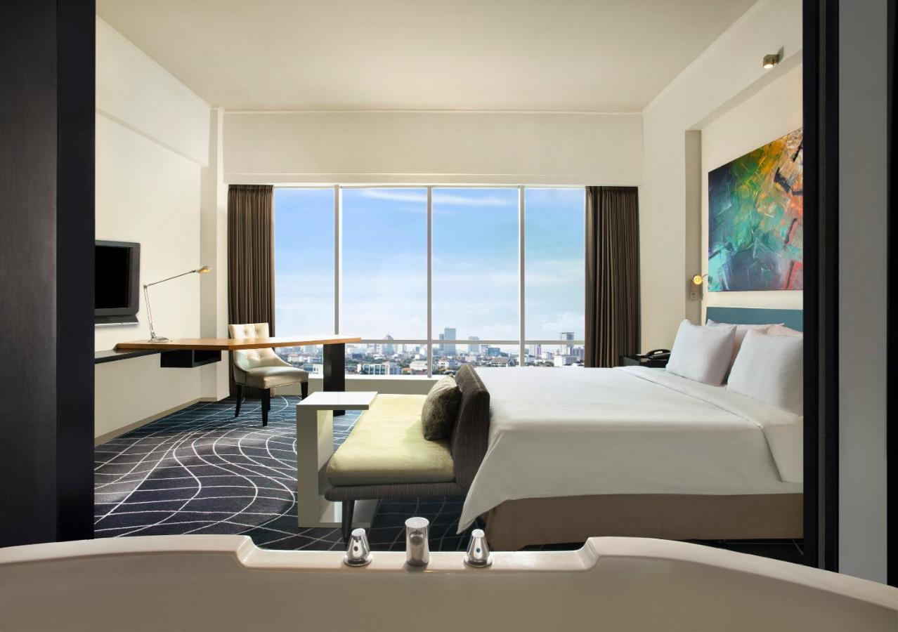 Artotel Ts Suites Сурабая Екстер'єр фото